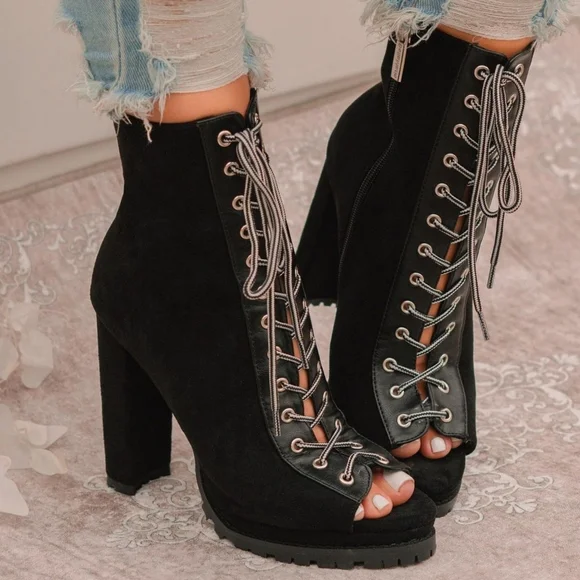 Just In Jackie's open Toe Bootie - Picture 1 of 3